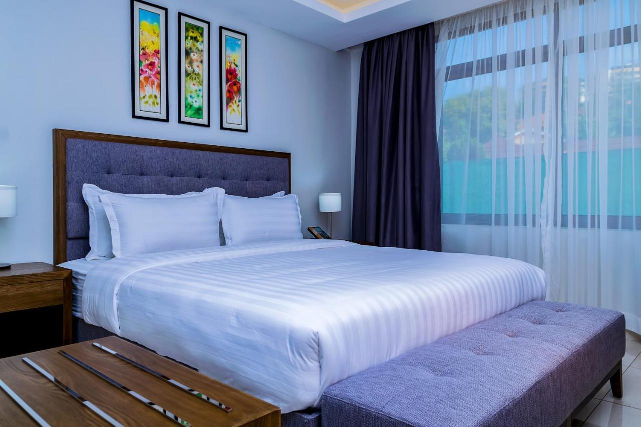 Canary Hotel Kampala Luaran gambar